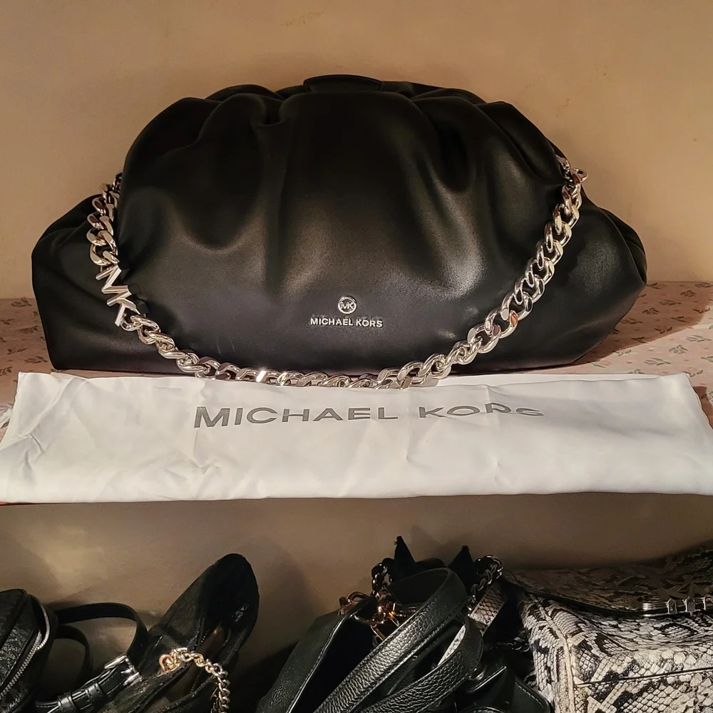 Michael Kors Nola Extra Large Metal Chain Clutch - Picture 1 of 5